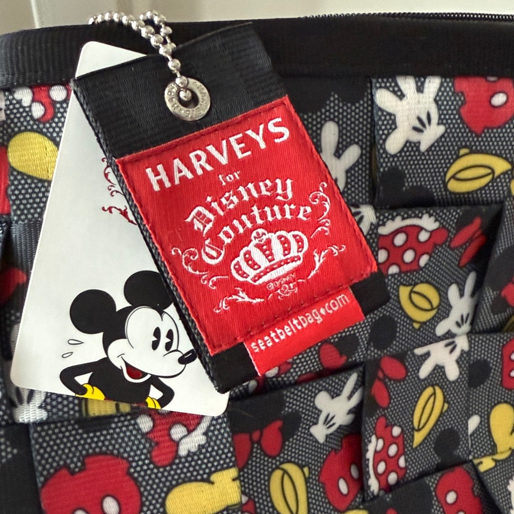 New Harvey's Seatbelt Mickey I Love You to Pieces Tote - Picture 10 of 11